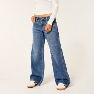 Hollister low rise baggy jeans size 24